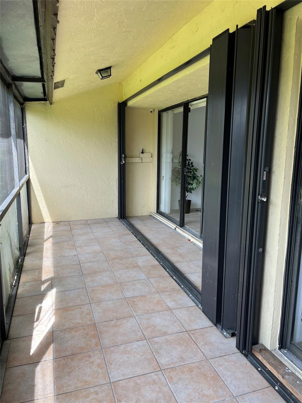 719 Banks Road, Unit 719, Margate, FL 33063 Photo