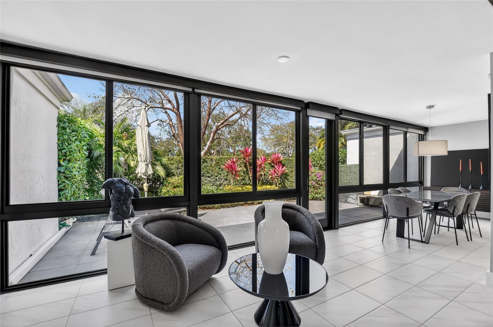 19480 Sawgrass Dr, Unit 1703, Boca Raton, FL 33434 Photo