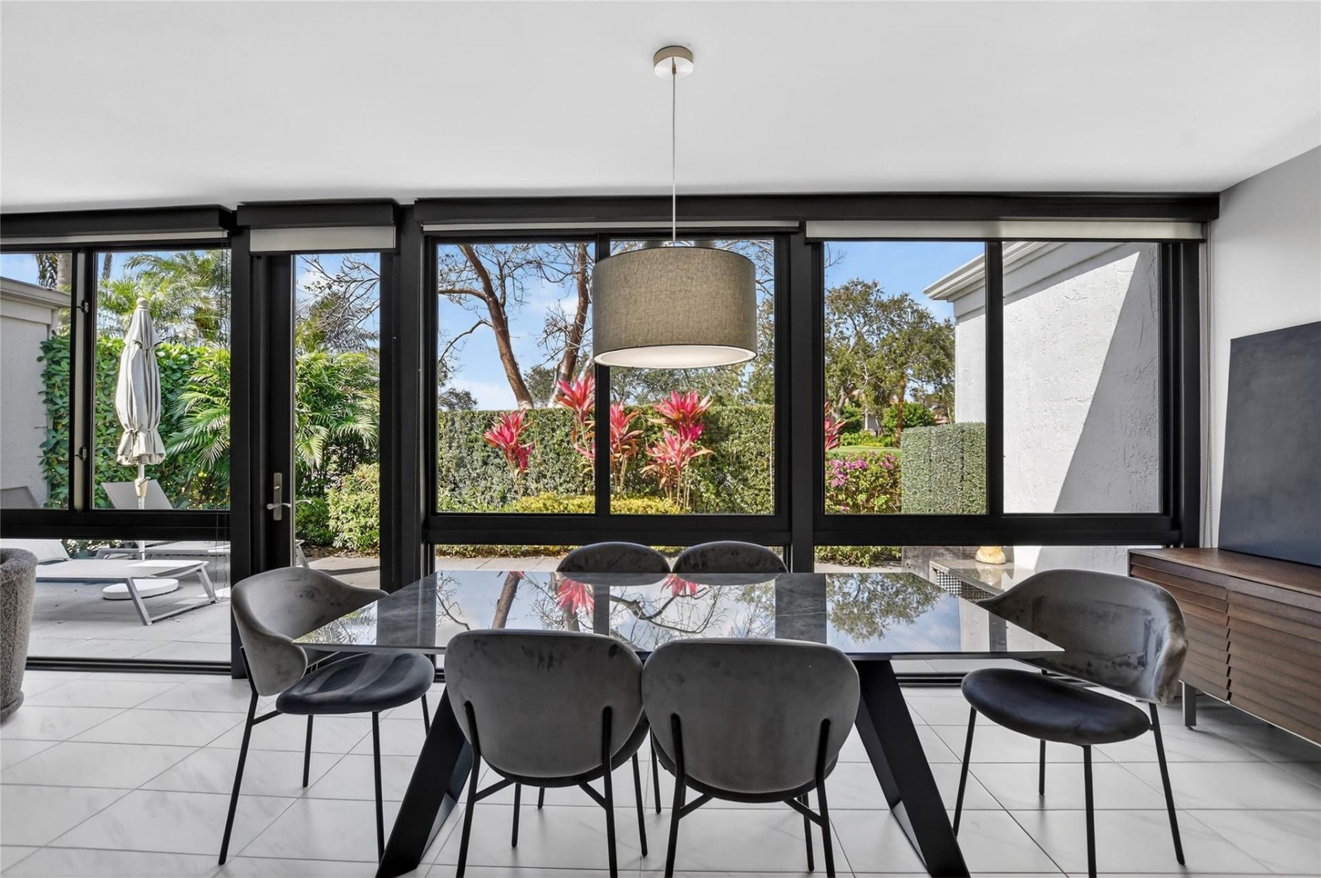 19480 Sawgrass Dr, Unit 1703, Boca Raton, FL 33434 Photo