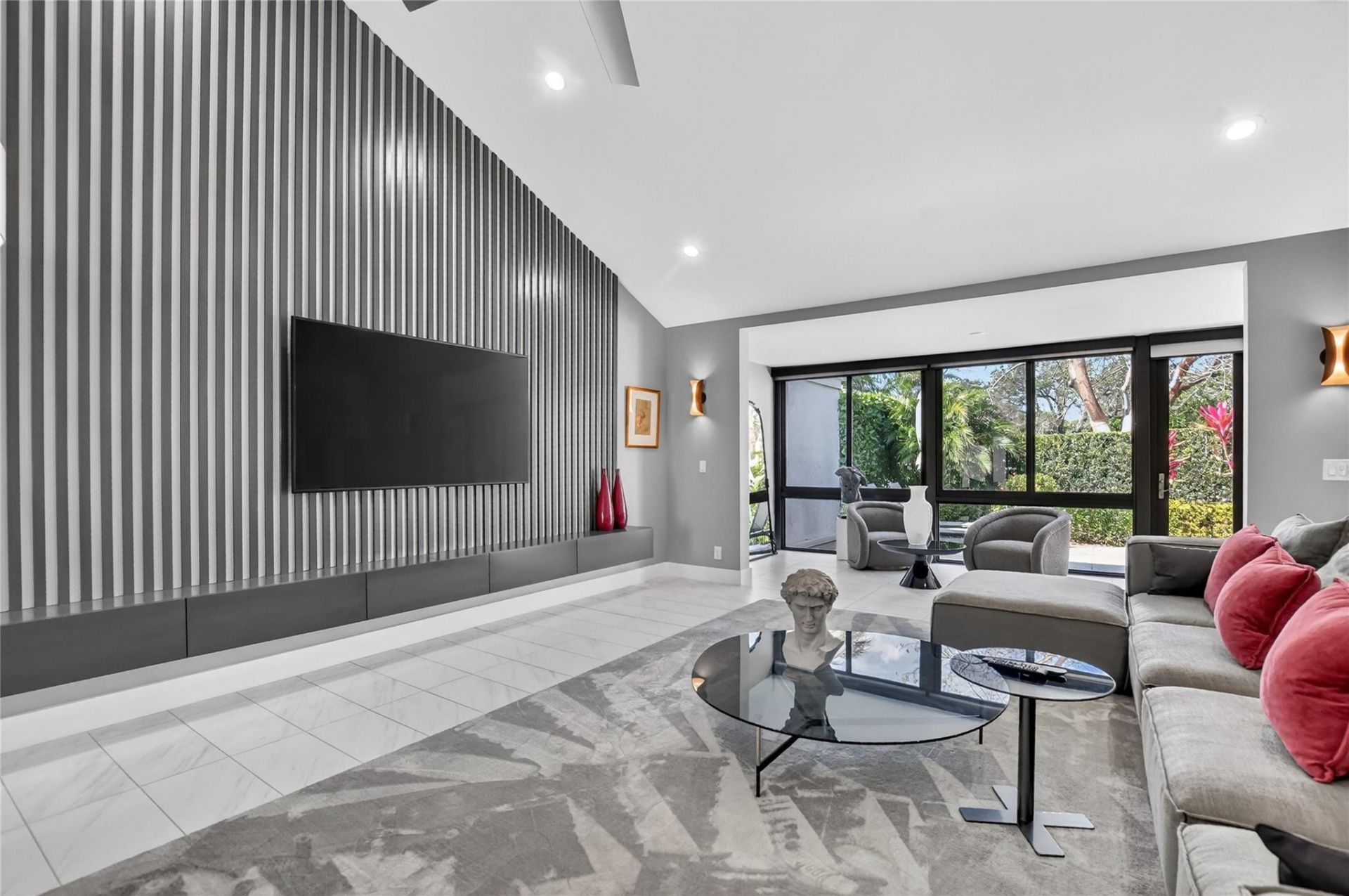 19480 Sawgrass Dr, Unit 1703, Boca Raton, FL 33434 Photo