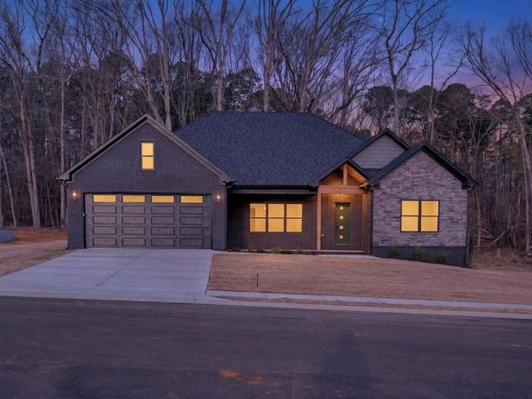 1032 Stagecoach Boulevard, Cabot, AR 72023