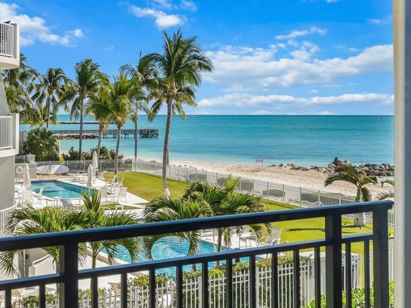 1001 W Ocean Drive, Unit 1-201, KEY COLONY, FL 33051