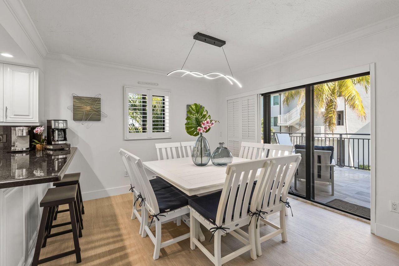 1001 W Ocean Drive, Unit 1-201, Key Colony, FL 33051 Photo