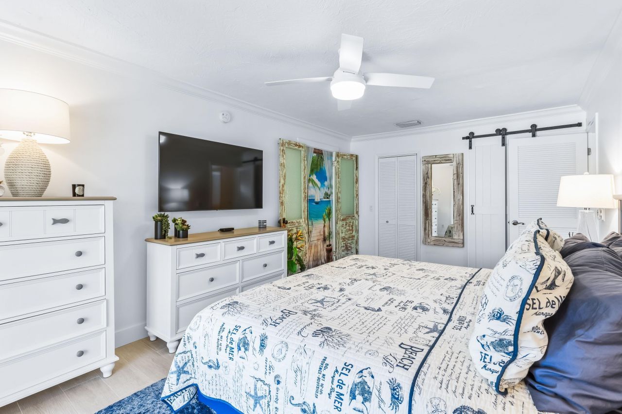 1001 W Ocean Drive, Unit 1-201, Key Colony, FL 33051 Photo