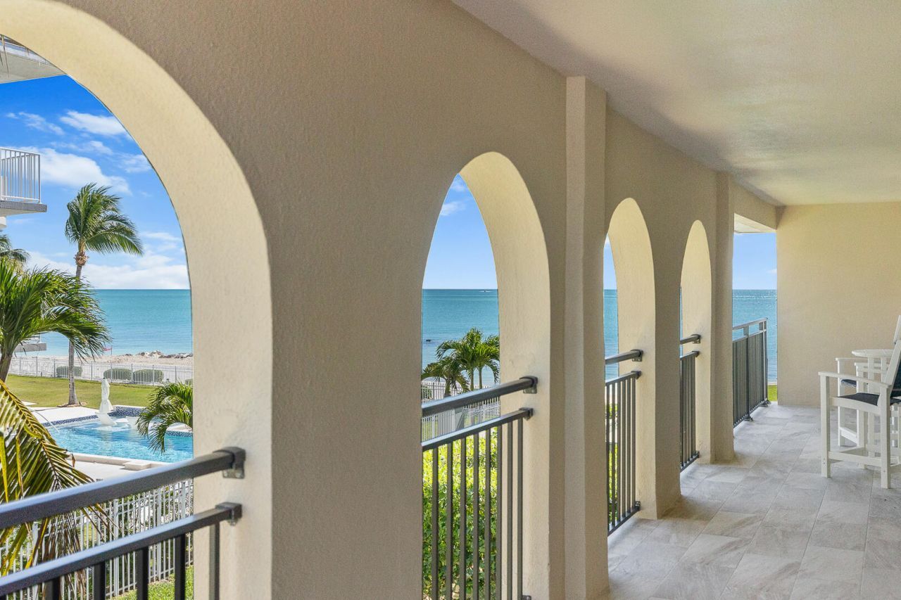 1001 W Ocean Drive, Unit 1-201, Key Colony, FL 33051 Photo