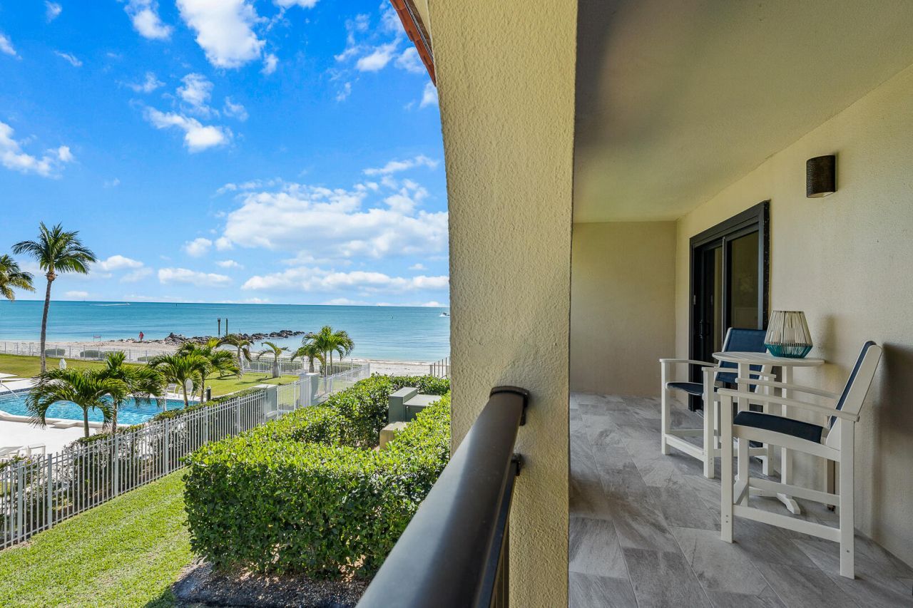 1001 W Ocean Drive, Unit 1-201, Key Colony, FL 33051 Photo