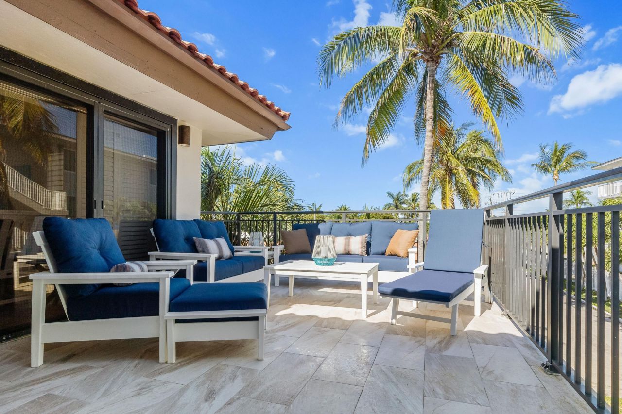 1001 W Ocean Drive, Unit 1-201, Key Colony, FL 33051 Photo