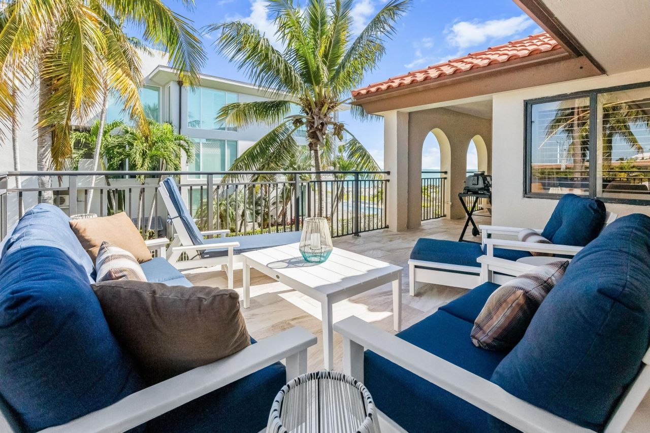 1001 W Ocean Drive, Unit 1-201, Key Colony, FL 33051 Photo