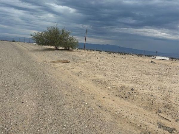 2040 Ranchero Avenue, Salton City, CA 92274