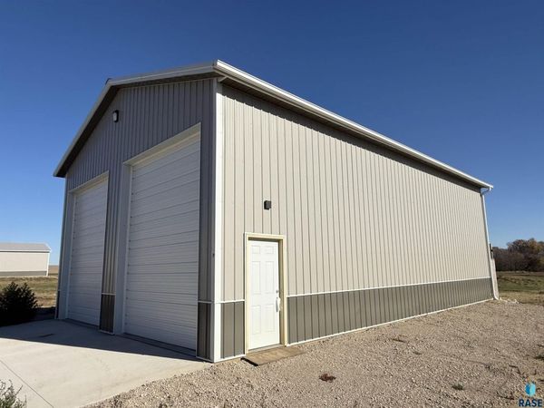 301 5th St, Garretson, SD 57030