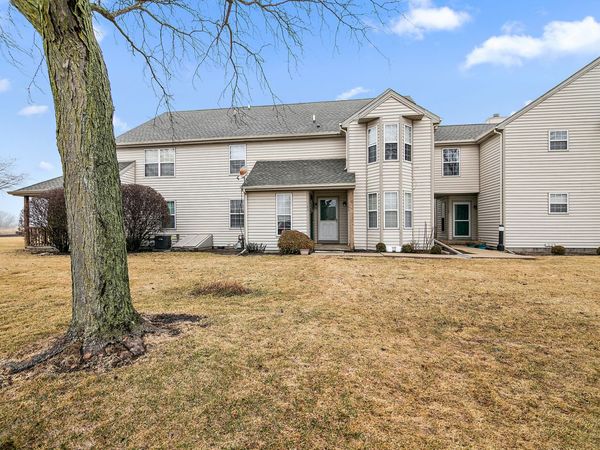 104 Chesterfield Court , Unit 1, Bourbonnais, IL 60914