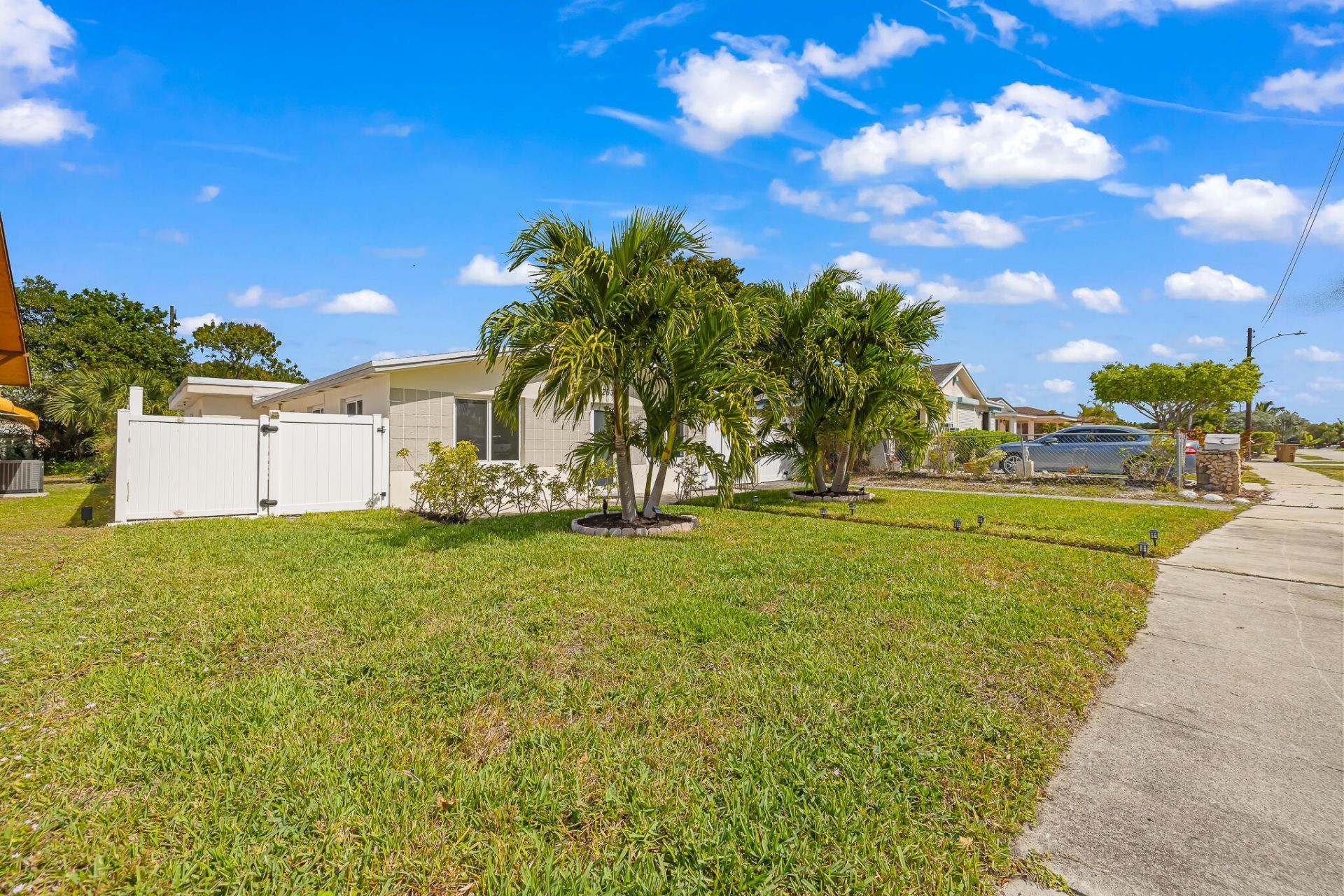 253 SW 2nd Court, Deerfield Beach, FL 33441 Photo