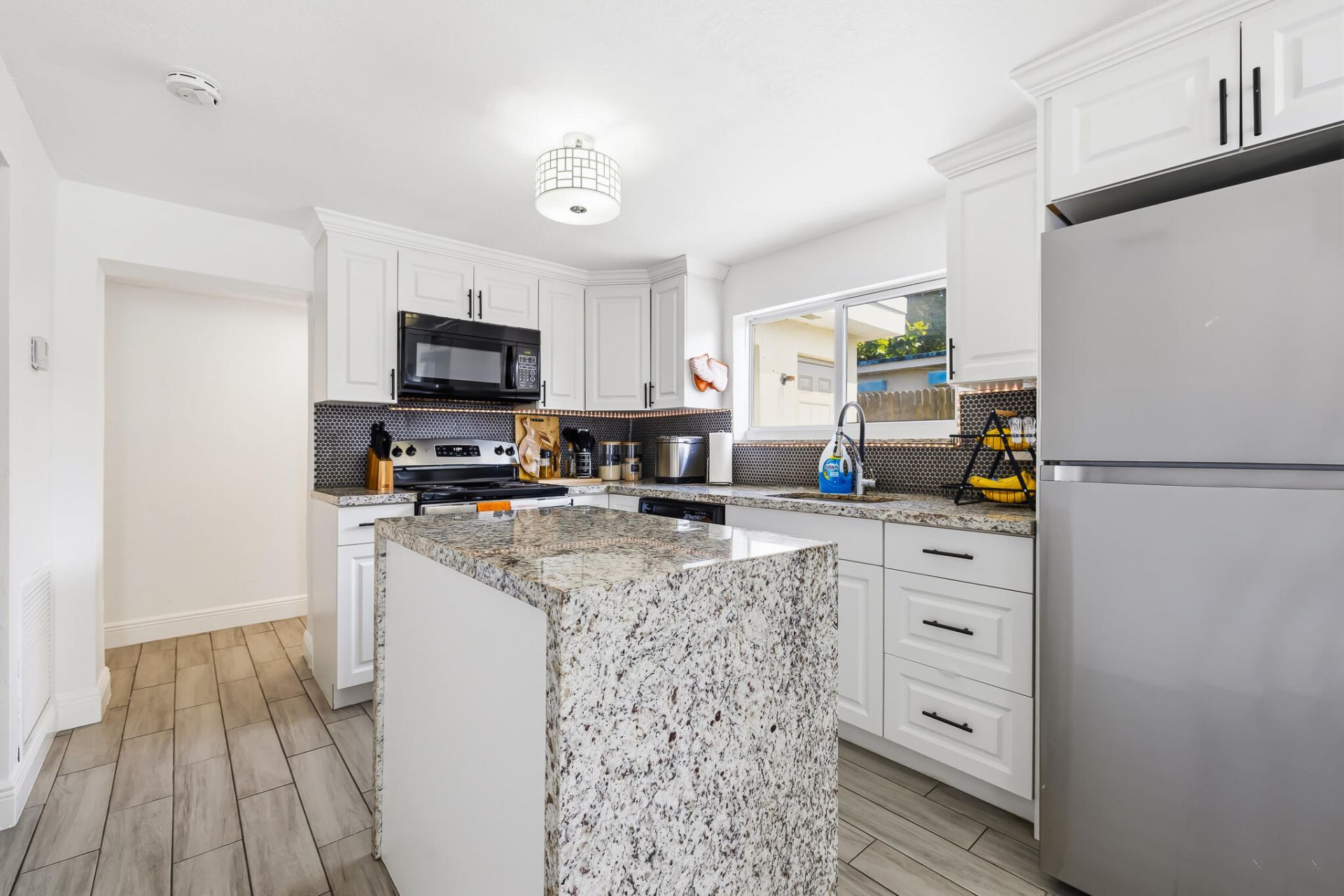 253 SW 2nd Court, Deerfield Beach, FL 33441 Photo