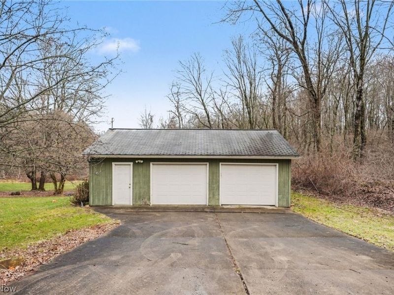 1511 Homestead Drive, East Liverpool, OH 43920 Photo 2