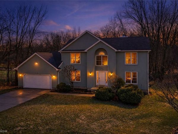 1061 Jonathan Avenue , Akron, OH 44333