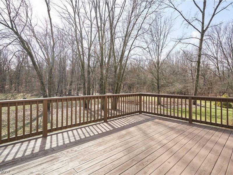 1061 Jonathan Avenue , Akron, OH 44333 Photo 17