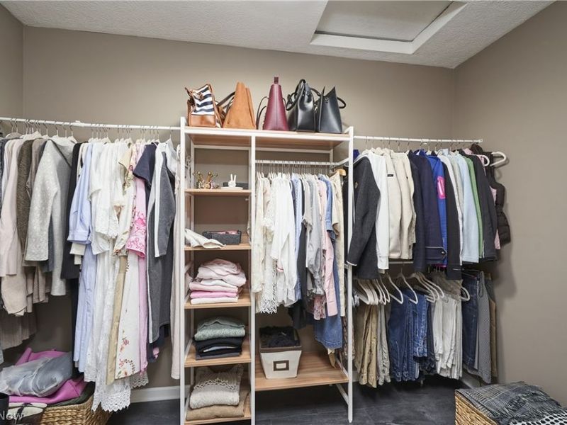 1061 Jonathan Avenue , Akron, OH 44333 Photo 26