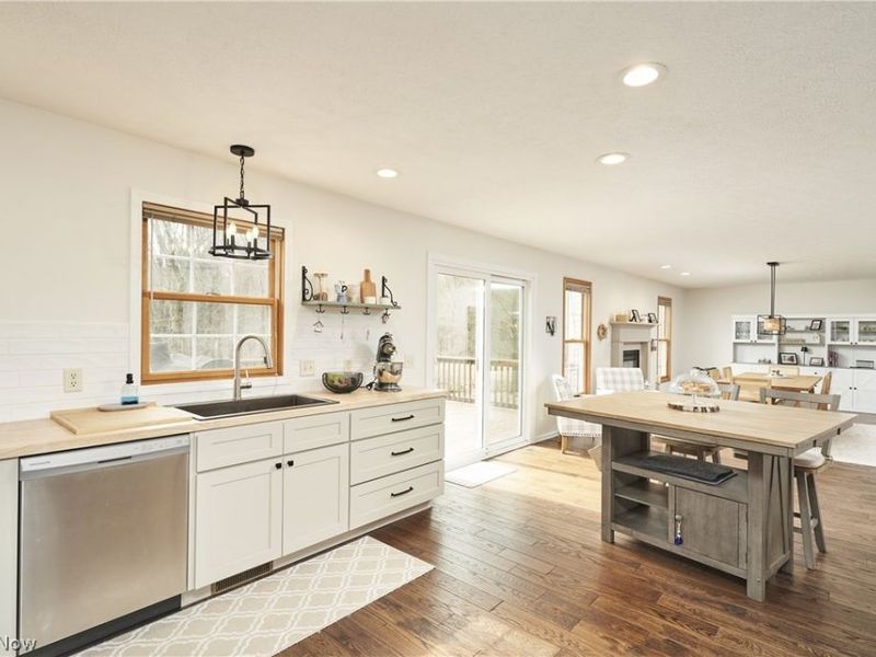 1061 Jonathan Avenue, Akron, OH 44333 Photo 6