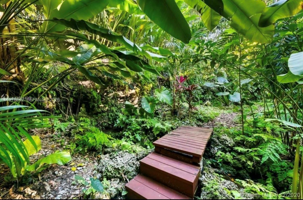 4895 SW 88th St, Unit 00, Miami, FL 33156 Photo