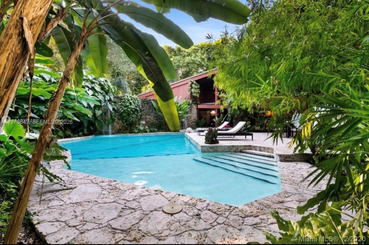 4895 SW 88th St, Unit 00, Miami, FL 33156 Photo