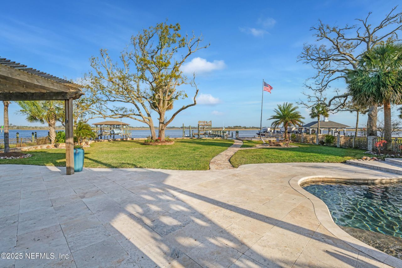 4235 Stacey Road E, Jacksonville, FL 32250 Photo