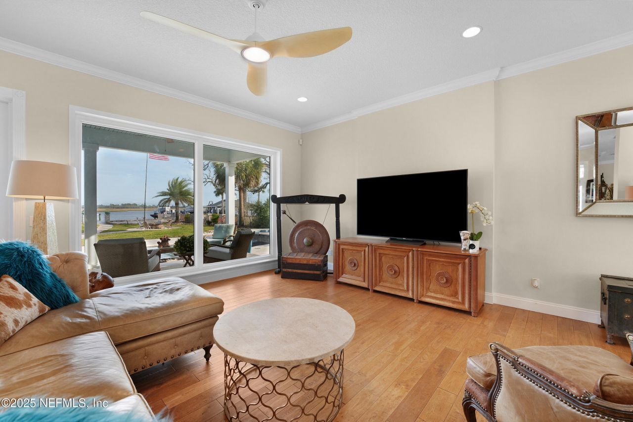 4235 Stacey Road E, Jacksonville, FL 32250 Photo