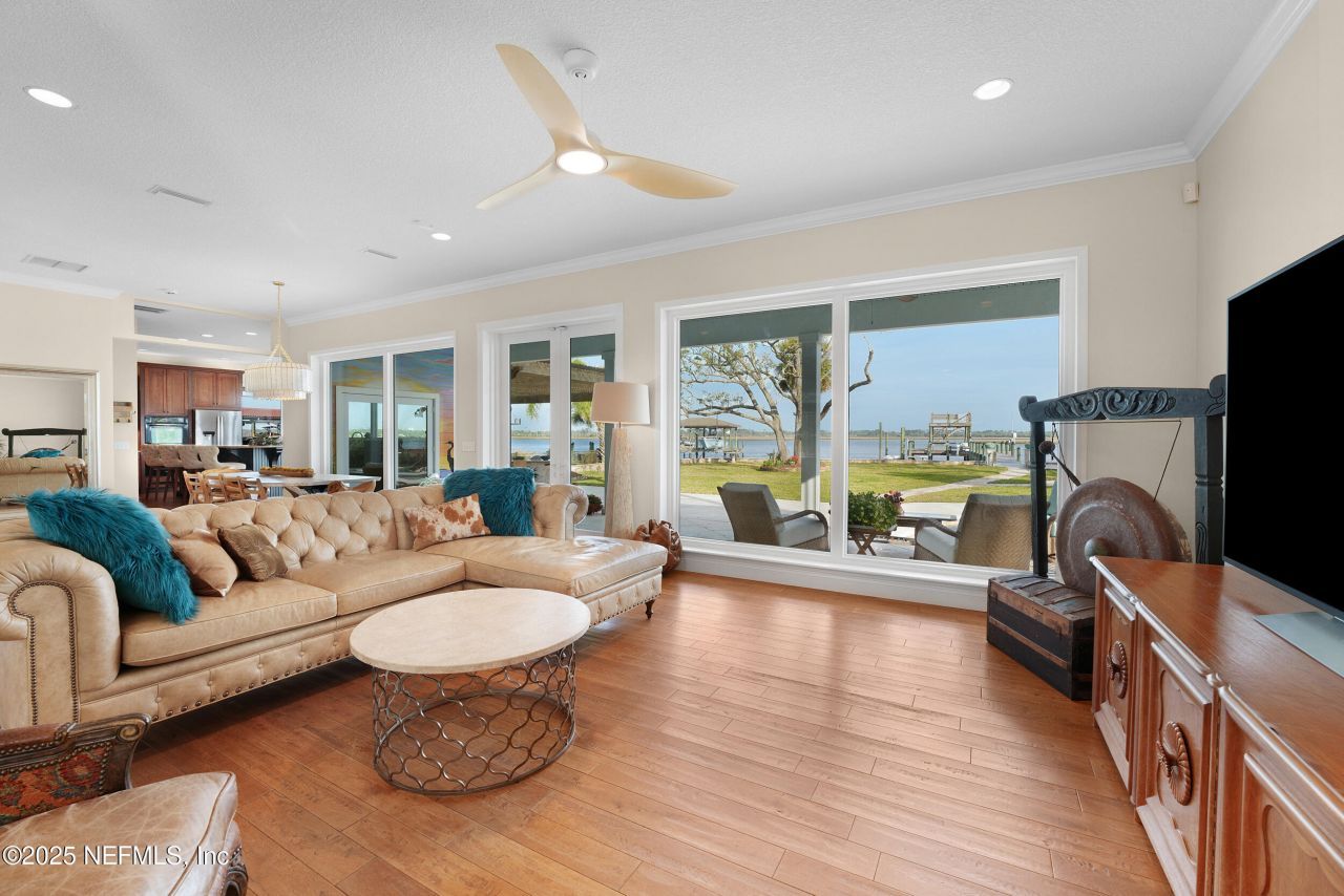 4235 Stacey Road E, Jacksonville, FL 32250 Photo