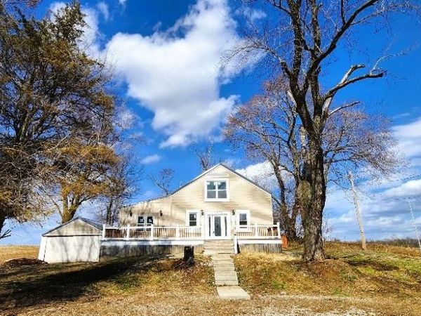 12829 Spanish Pond Road, St Louis, MO 63138