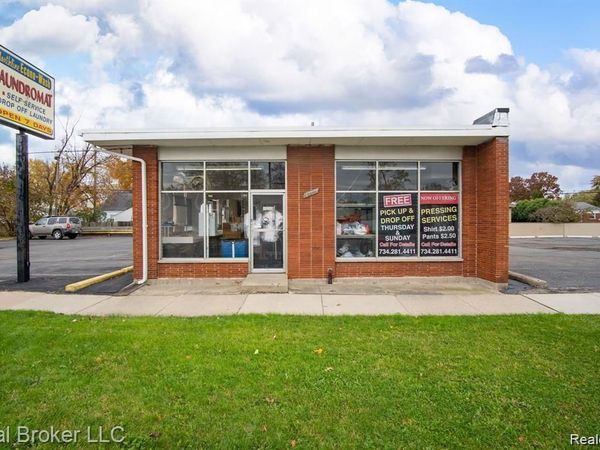 13293 Northline Road , Southgate, MI 48195