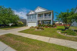 1138 Moss Grove Drive photo 4