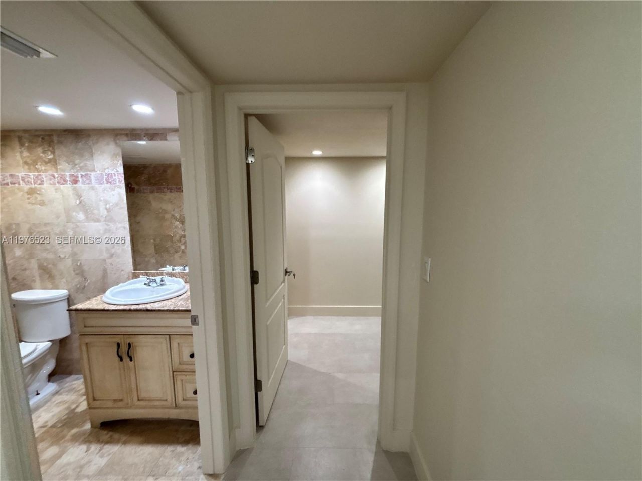 605 Ives Dairy Rd , Unit 102-7, Miami, FL 33179 Photo