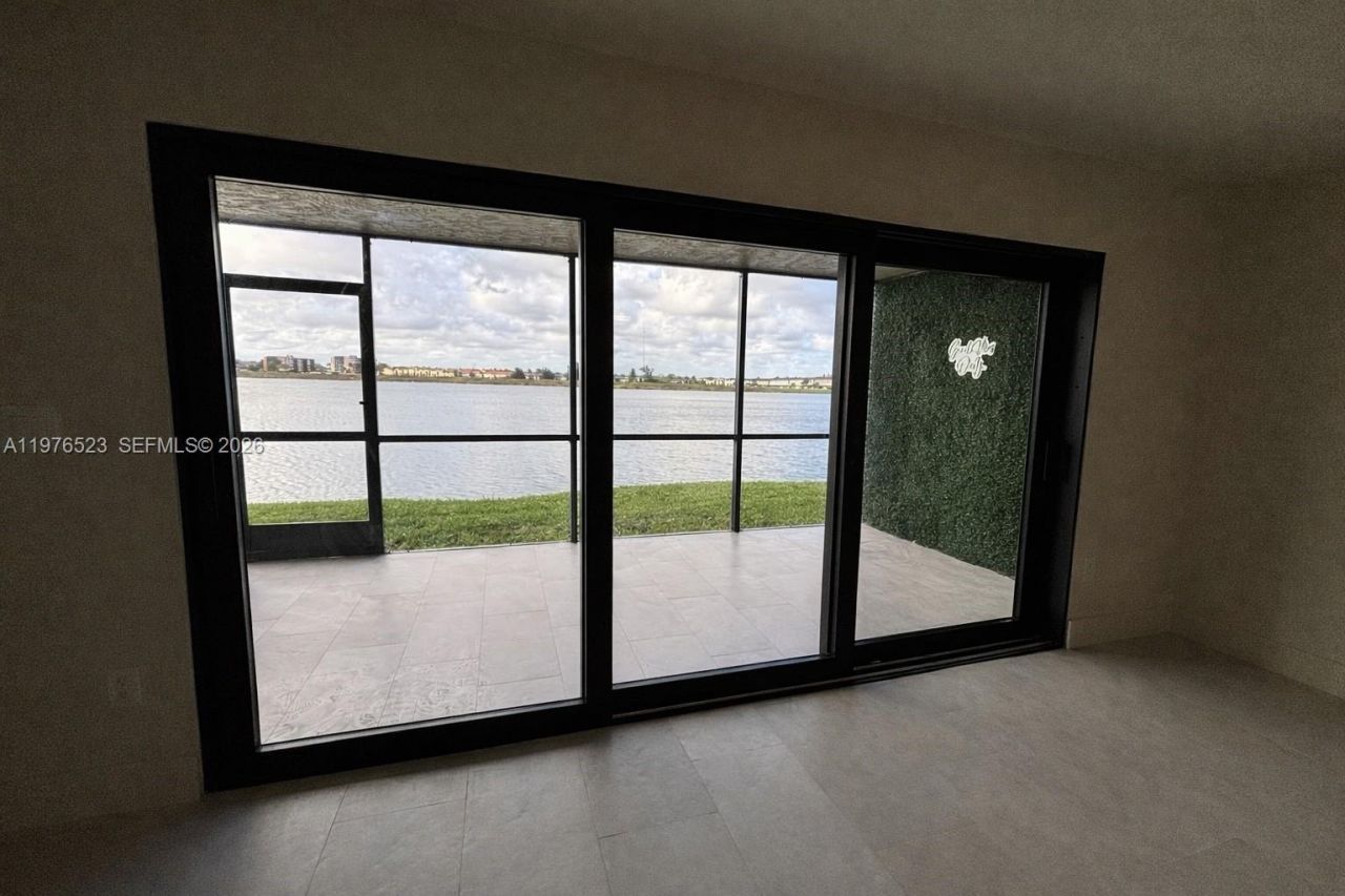 605 Ives Dairy Rd , Unit 102-7, Miami, FL 33179 Photo