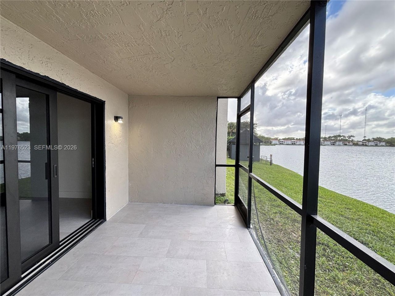 605 Ives Dairy Rd , Unit 102-7, Miami, FL 33179 Photo