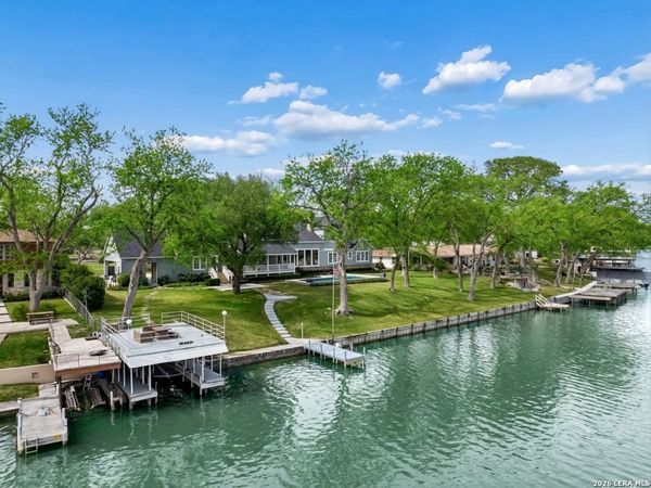 2319 Terminal Loop, McQueeney, TX 78123