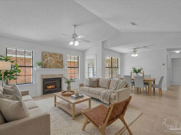 3251 Braxton Cir, Pensacola, FL 32504