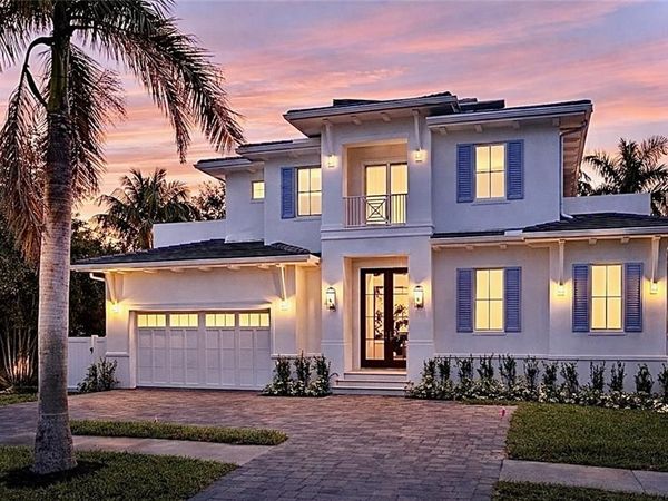 732 12th ST N, NAPLES, FL 34102