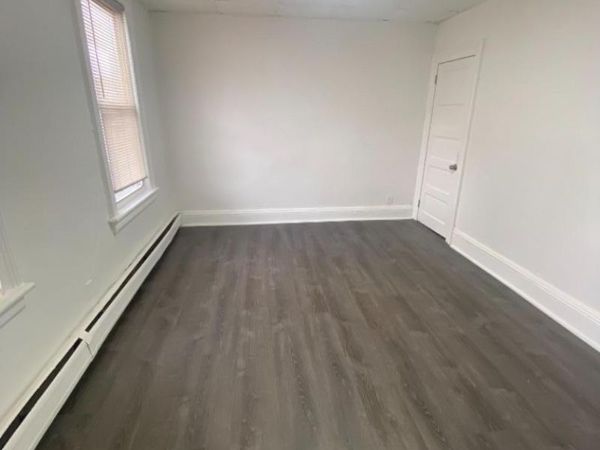 61 Highland St, Paterson, NJ 07524