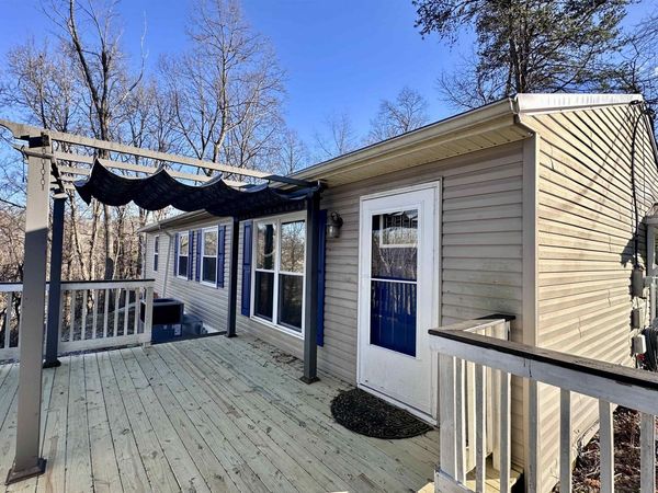 322 Grandview Drive, Hurricane, WV 25526