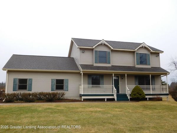 8201 W Howe Road, Eagle, MI 48822