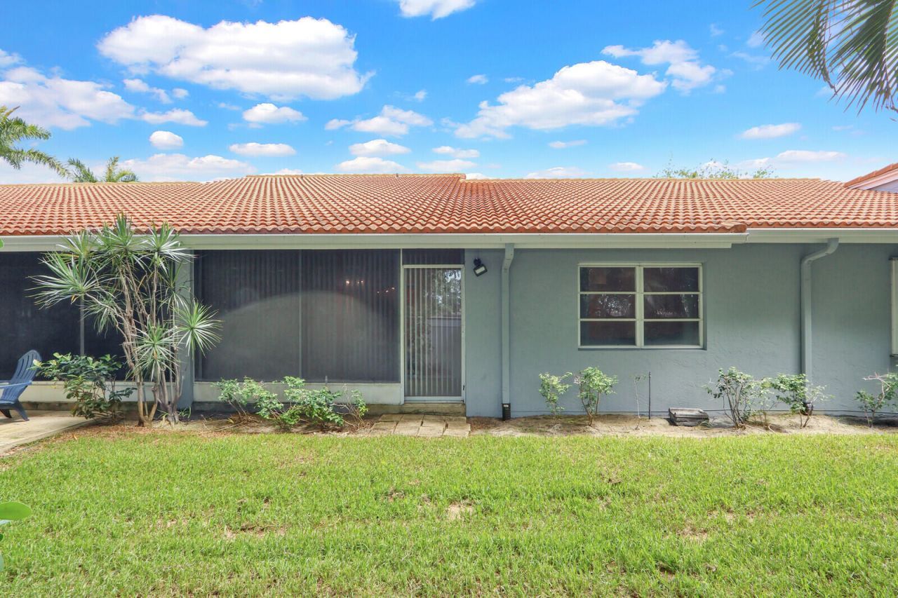 9904 Summerbrook Terrace, Unit B, Boynton Beach, FL 33437 Photo