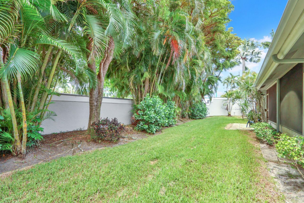 9904 Summerbrook Terrace, Unit B, Boynton Beach, FL 33437 Photo