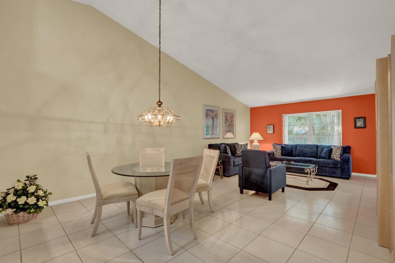 9904 Summerbrook Terrace, Unit B, Boynton Beach, FL 33437 Photo