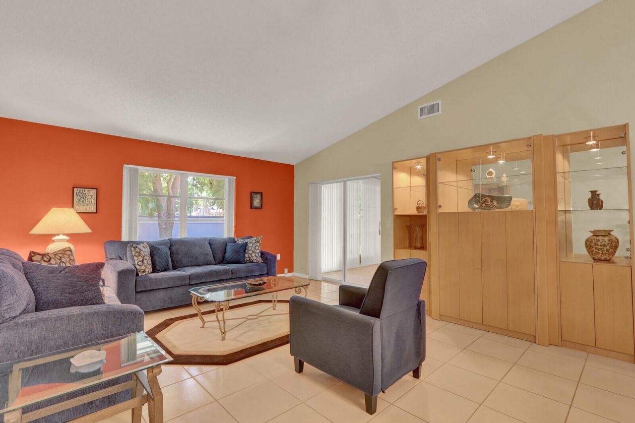 9904 Summerbrook Terrace, Unit B, Boynton Beach, FL 33437 Photo