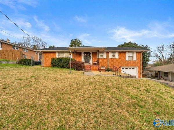 4011 E Crestview Drive, Huntsville, AL 35816