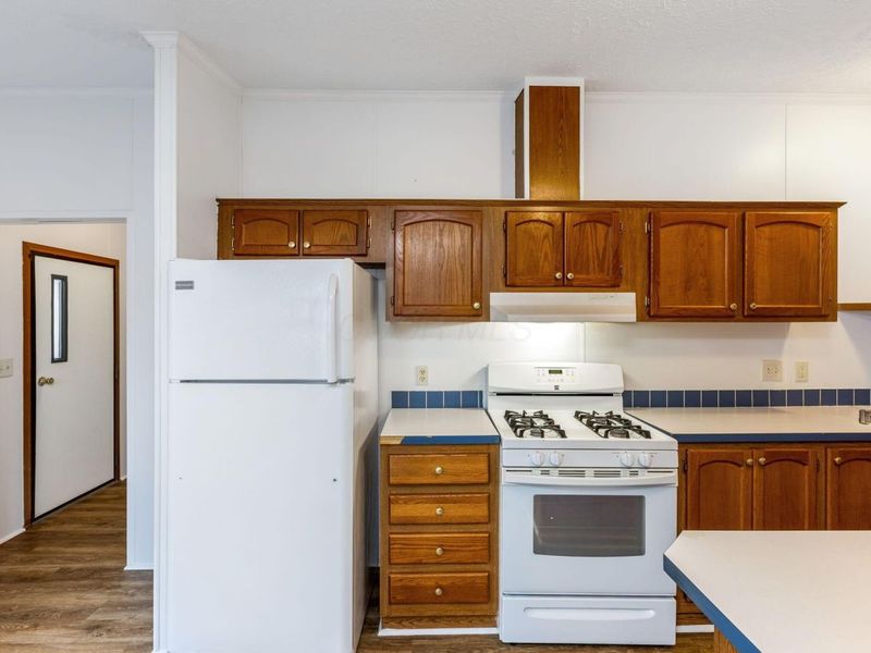 215 Barton Street, Ashley, OH 43003 Photo 16