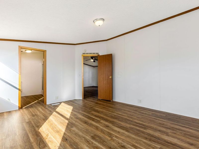 215 Barton Street, Ashley, OH 43003 Photo 31