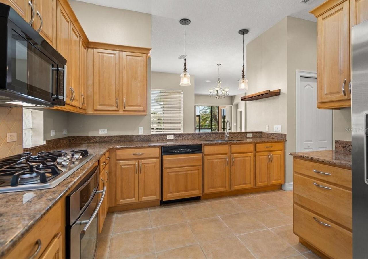 312 11th Avenue E, Palmetto, FL 34221 Photo