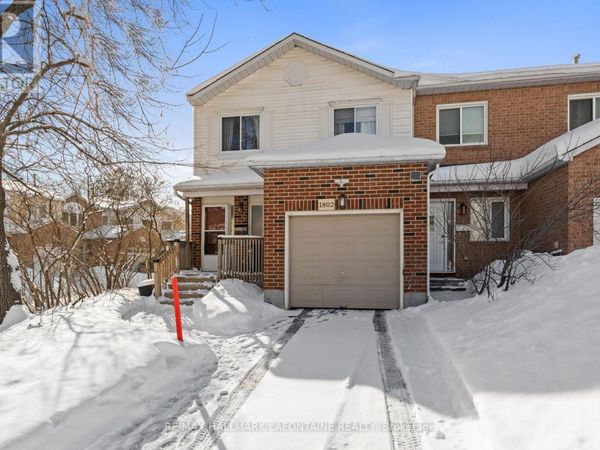 1802 Turnberry Road, Ottawa, ON K1E3V1