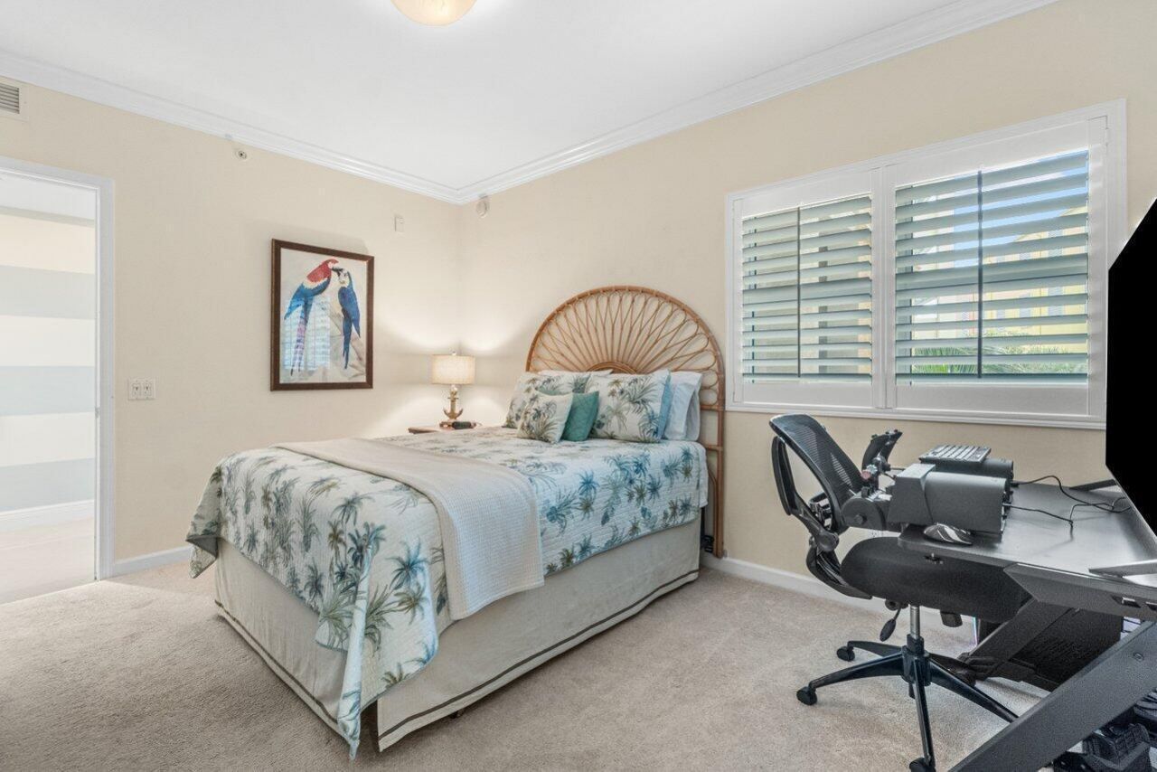 2650 Lake Shore Drive, Unit 302, Riviera Beach, FL 33404 Photo