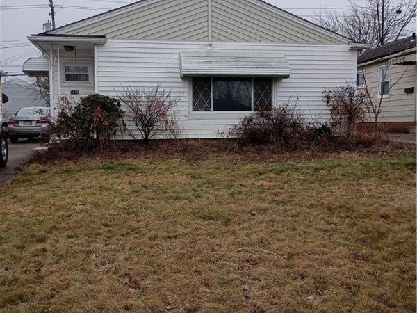 3415 Center Drive, Parma, OH 44134